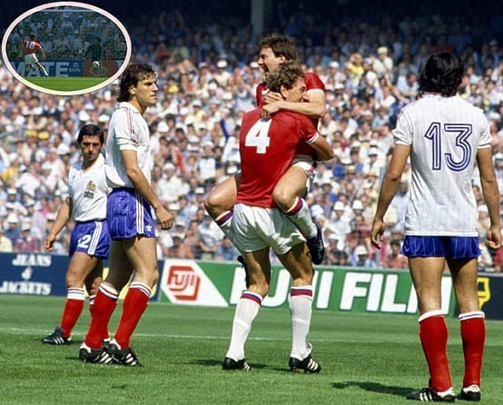Bryan Robson 27 seconds goal