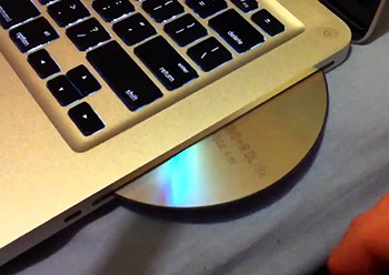 Je n'ai pas de lecteur CD/DVD dans mon PC portable, comment faire