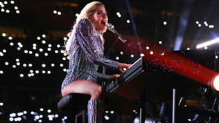 Super Bowl halftime shows lady gaga